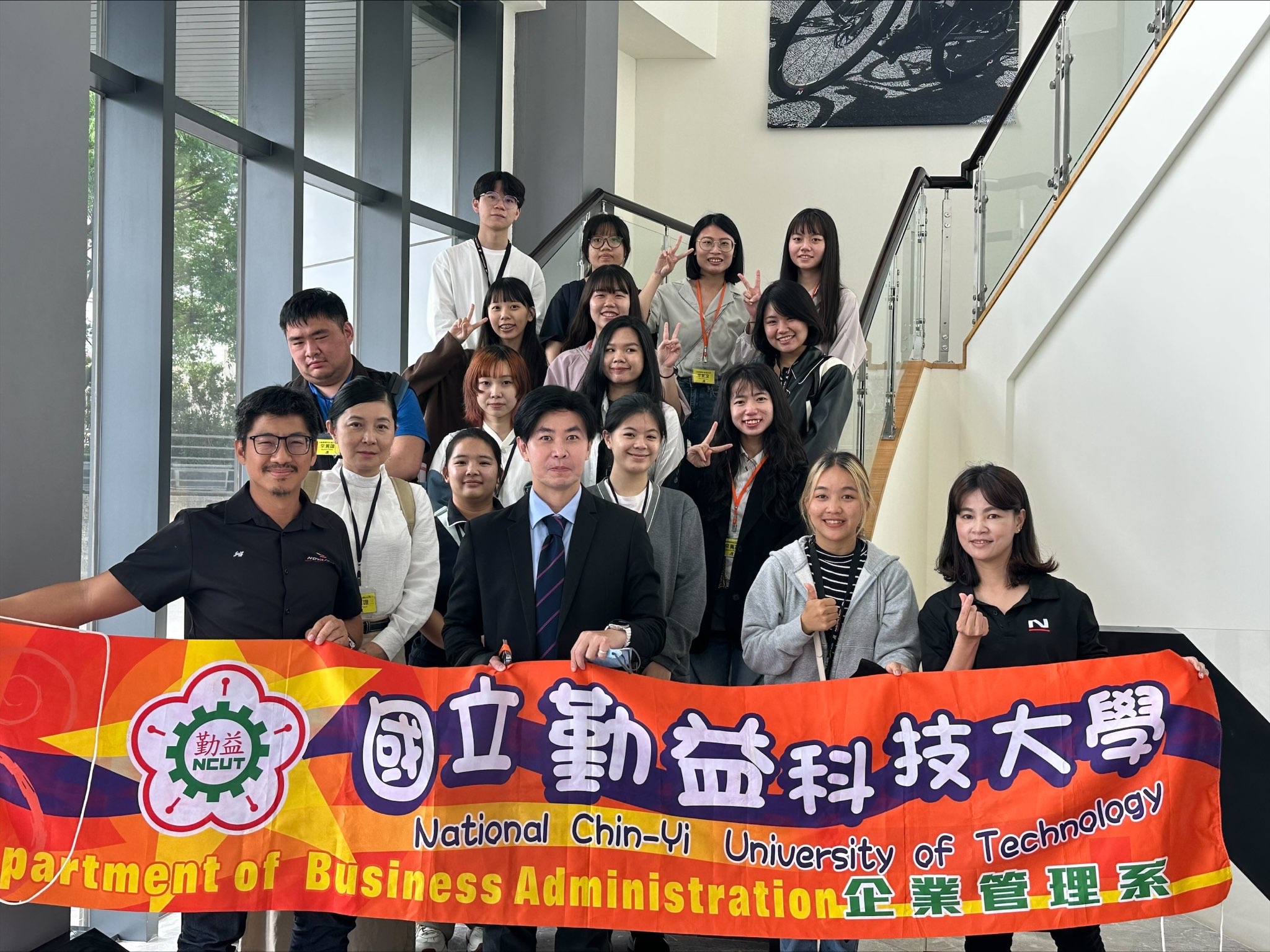 國立勤益科技大學 「企業管理學系所 」蒞臨參訪